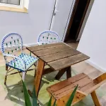 Lares 1 * ויינואבה דה לה סרנה